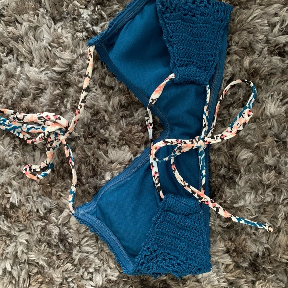 Crochet Bikini Top - Picture 2 of 4